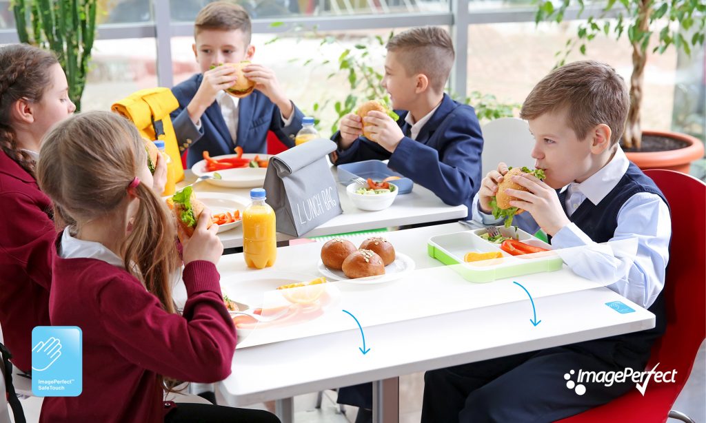 Démonstration de l'utilisation d'une lamination ImagePerfect SafeTouch